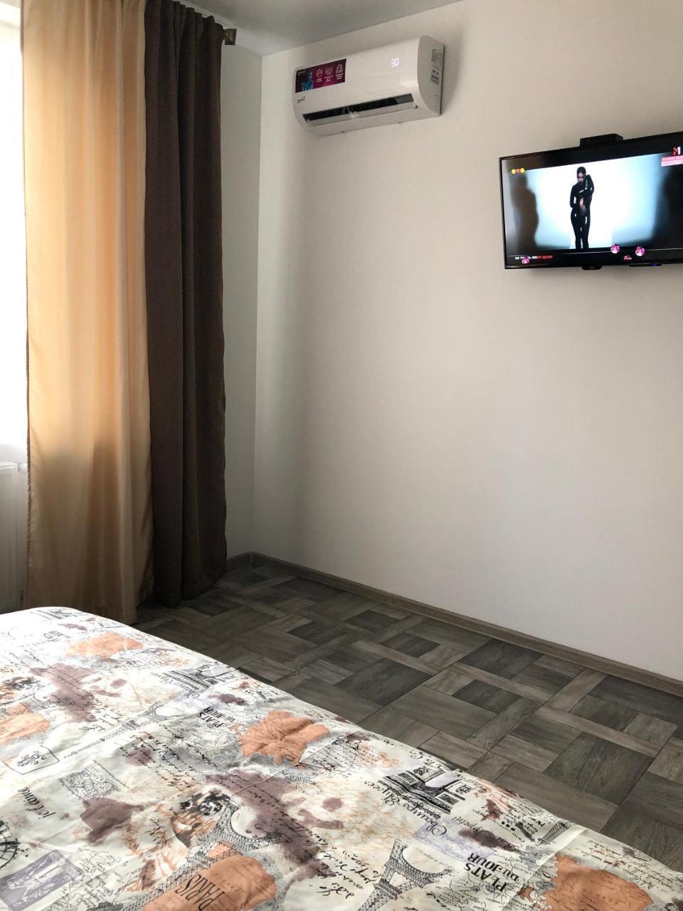 Lux Apart Torfyana Lviv Exterior photo